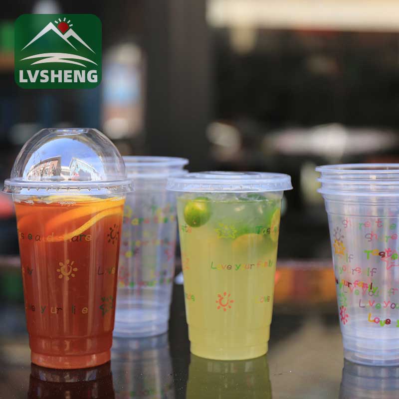 Plastic Cup na ahịhịa